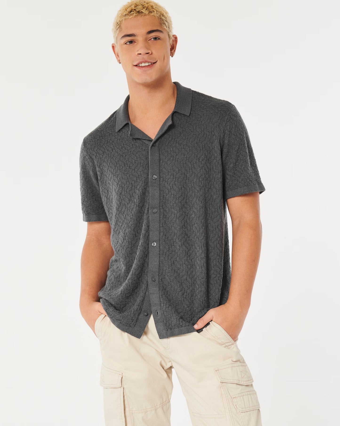 SHORT-SLEEVE SWEATER SHIRT